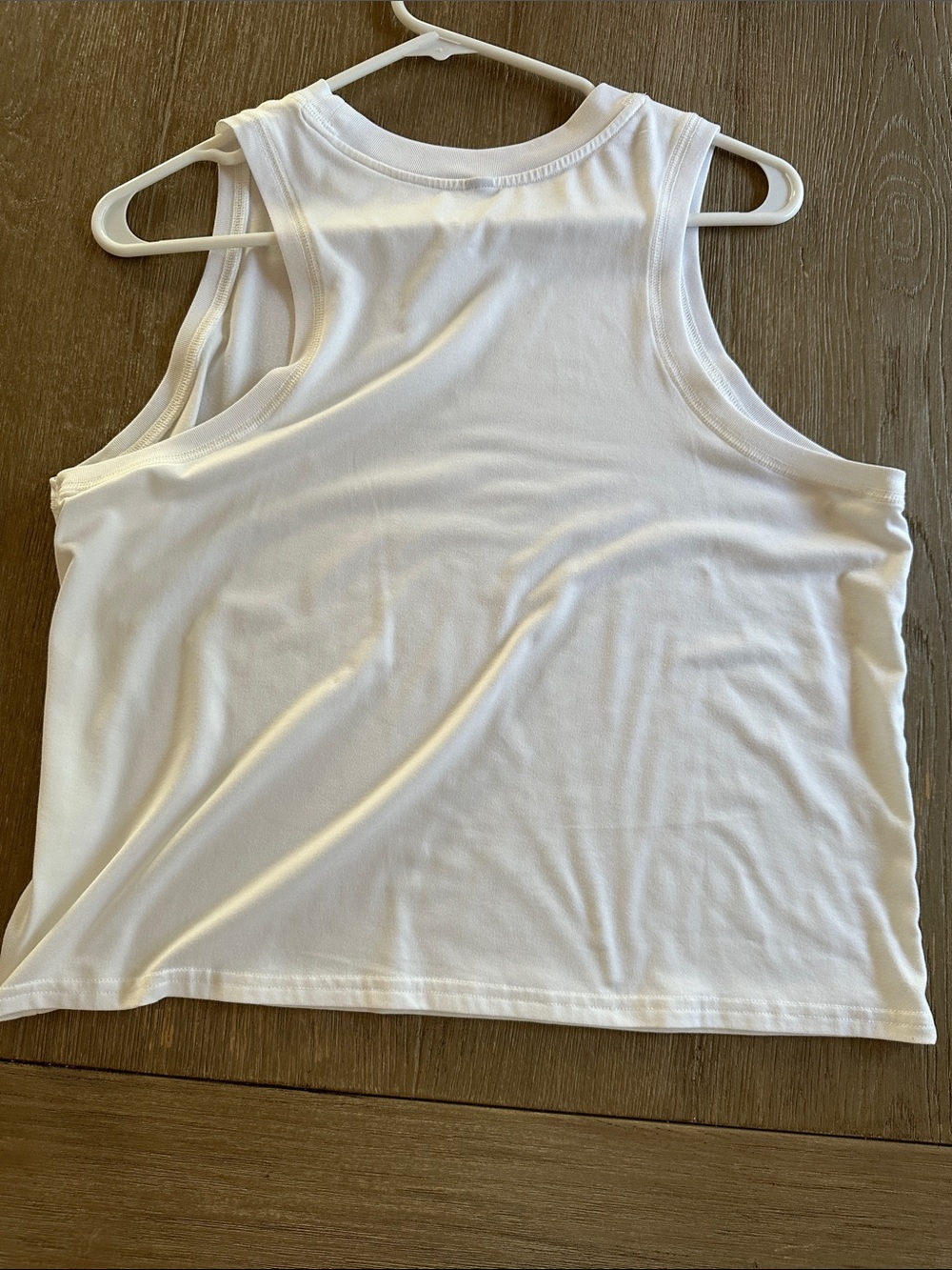 Vuori Energy white Sleeveless Muscle Tank Top - Picture 6 of 6